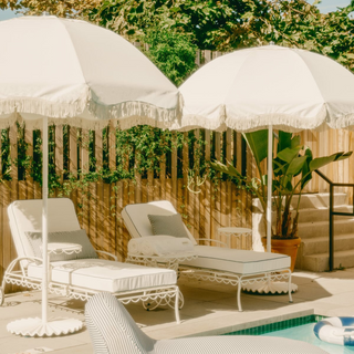 Patio Umbrella - Antique White + Clamshell Base