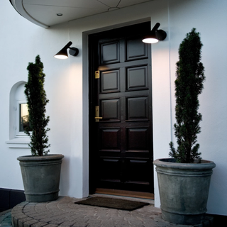 AJ50 Outdoor Wall Lamp - Alu Grey