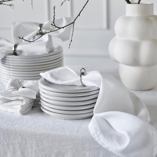 Sunshine Tablecloth White 145x330