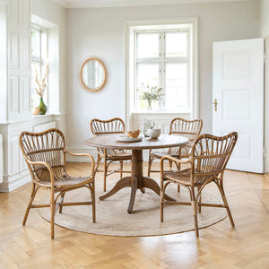 
                  
                    Load image into Gallery viewer, Margret dining chair
                  
                
