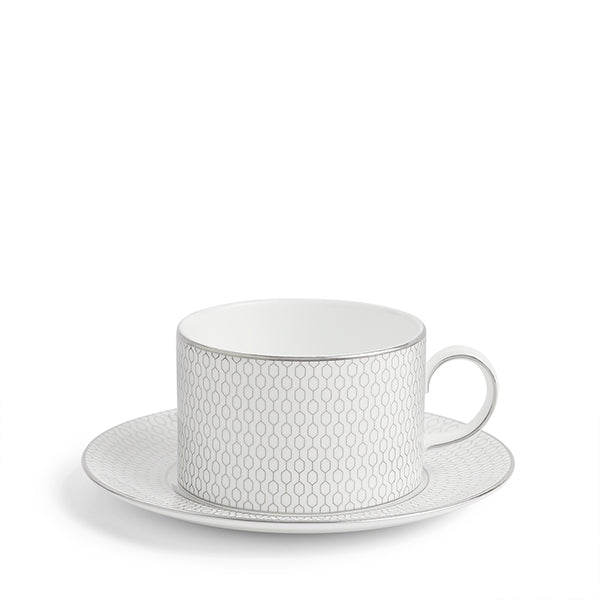 
                  
                    Load image into Gallery viewer, Gio Platinum Teacup &amp;amp; Saucer
                  
                