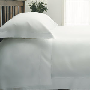 
                  
                    Load image into Gallery viewer, Egyptian Cotton Oxford Pillowcase
                  
                