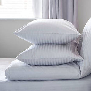 
                  
                    Load image into Gallery viewer, Egyptian Cotton Satin Stripe Duvet Set (+2 pillowcases)
                  
                