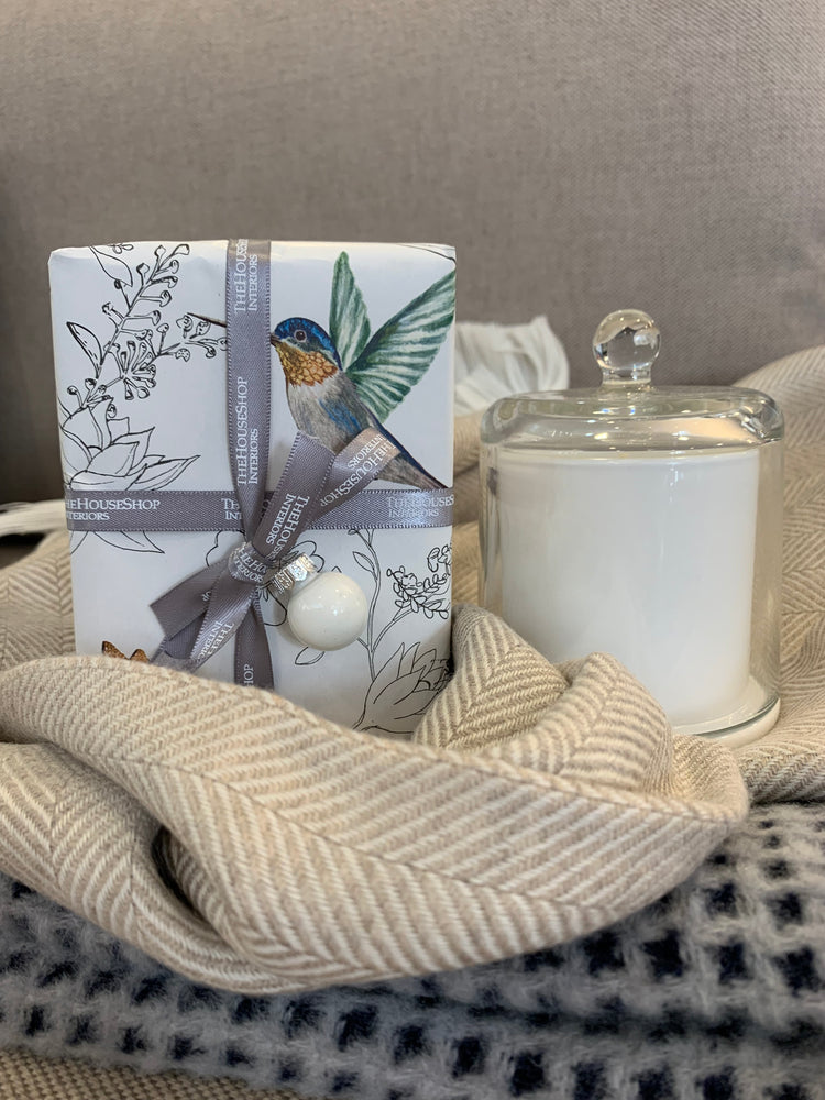 
                  
                    Load image into Gallery viewer, Gift wrapping
                  
                